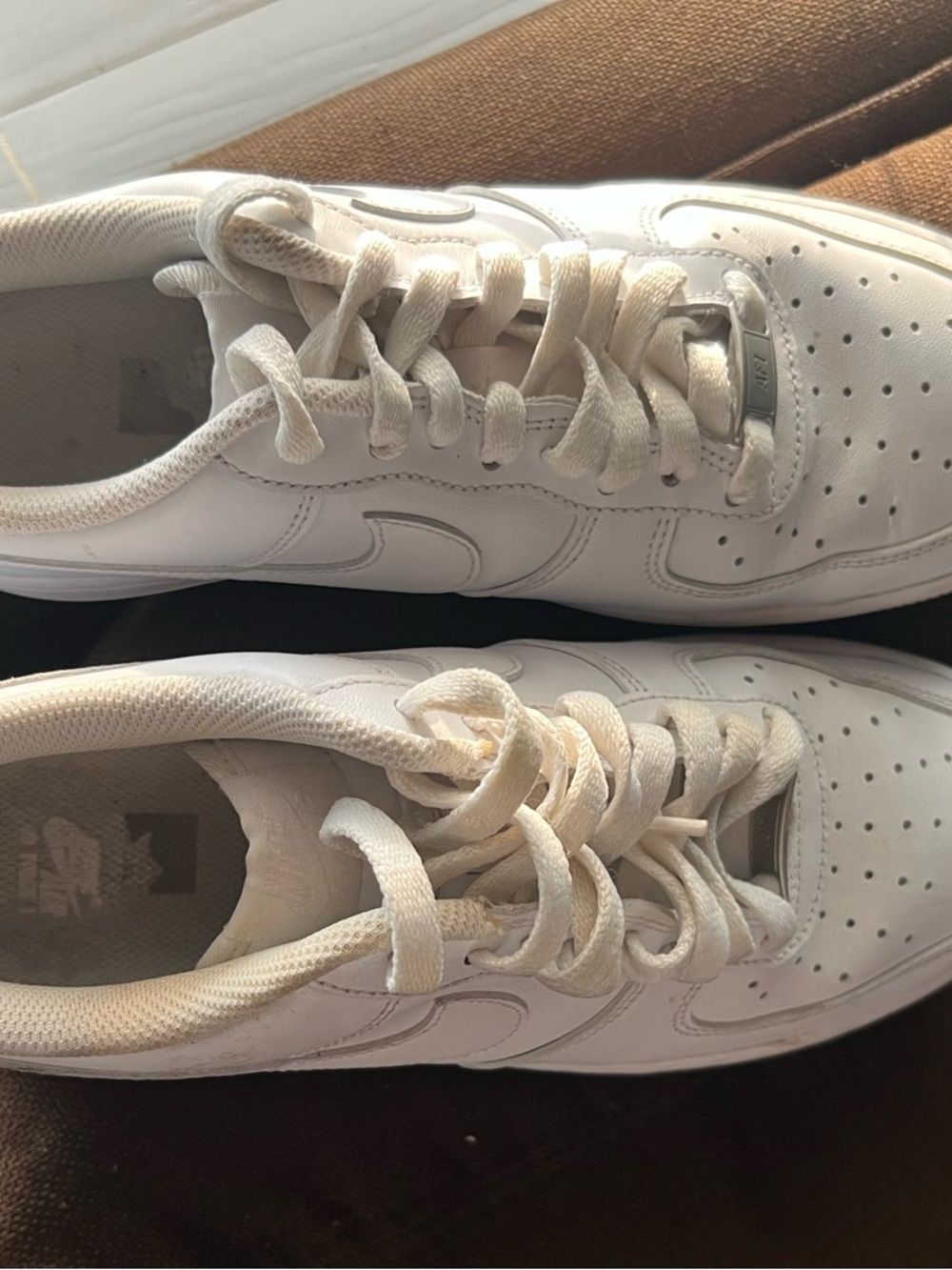 Nike All-White Leather Low-Top Sneakers - Picture 3 of 8